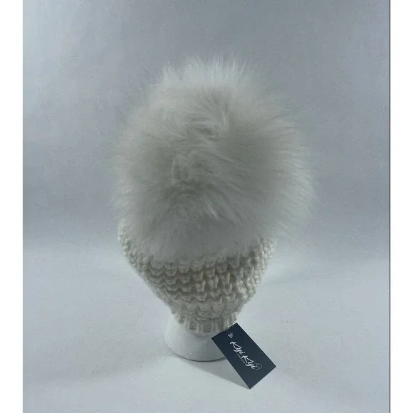 KYI KYI WOMEN’S CLASSIC FOX FUR WAFFLE KNIT POM POM BEANIE IVORY, ONE SIZE - Picture 5 of 8
